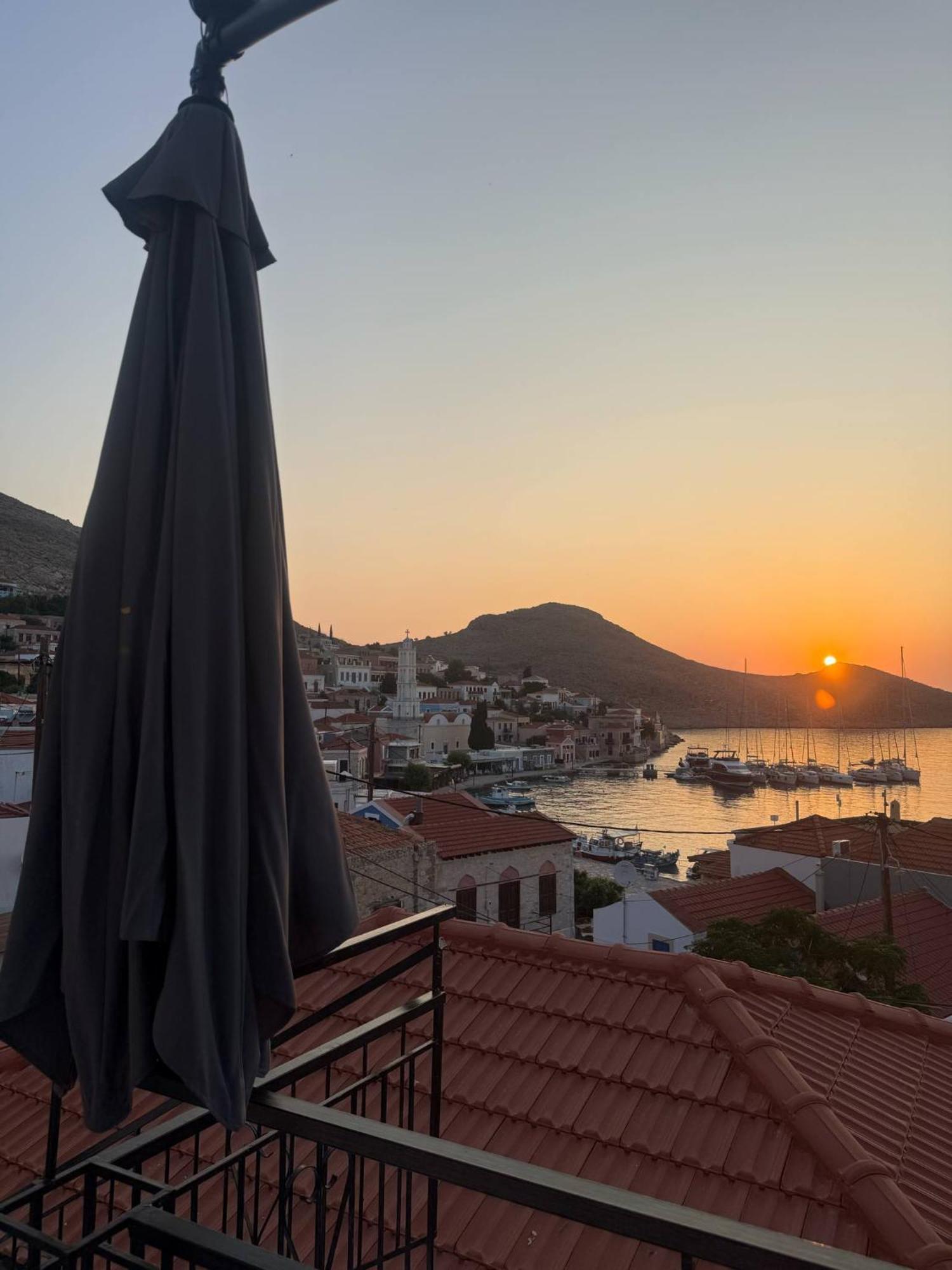 Occasus Room Chalki Town Exterior photo